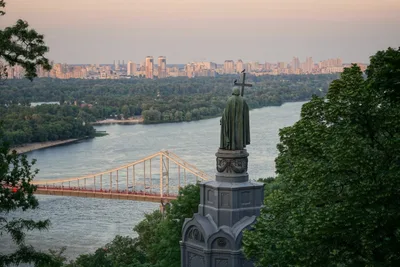How can we pray for Ukraine?