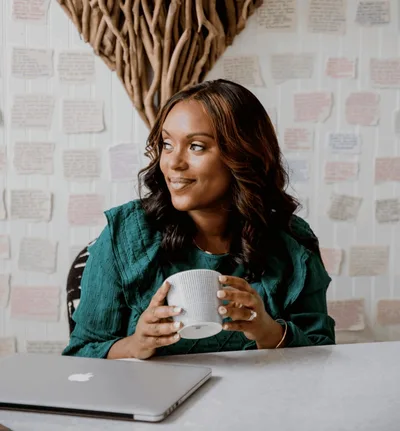Faith Broussard Cade on Surviving Traumatic Brain Injury, Helping Others Heal through ‘Jesus Calling’
