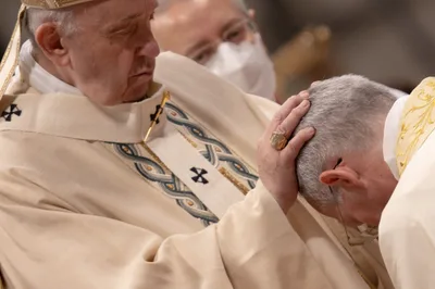 PHOTOS: Pope Francis ordains Msgr. Guido Marini a bishop in St. Peter’s Basilica