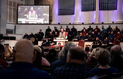 Dew urged graduates to pursue Christ as their ultimate purpose | Baptist Press