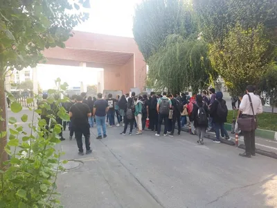 Huge Iranian Crowds at Amini Grave 40 Days after Her Death Could Signal Threat to Regime
