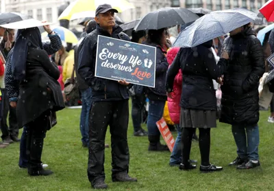 Emergency abortion legislation extended in England, Wales