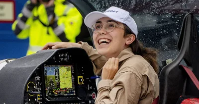 Teen sets record for solo flight around the world