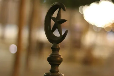 California Codifies Muslim Observances Over Christian, Jewish Holidays