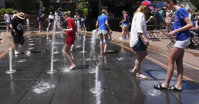 Sweltering Temperatures Hit Eastern U.S.