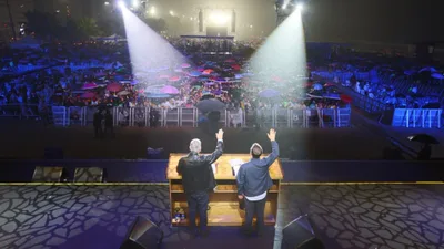Franklin Graham preaches to 68K on Rio de Janiero beach 48 years after father's Brazil outreach