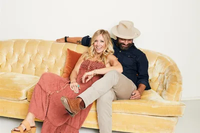 Drew and Ellie Holcomb Announce Their First Joint Album - RELEVANT
