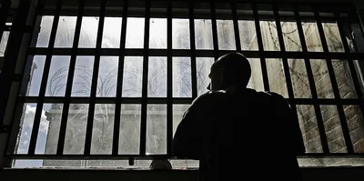 Man in Prison for Murdering His Parents Identifies as Female under Maine's Gender ID Policy