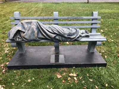 Metaphor Alert: An Ohio Person Called 911 on a Homeless Person. It Was a Statue of Jesus. - RELEVANT