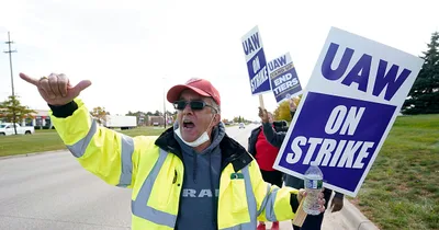 UAW strike expanded with walkout at Stellantis
