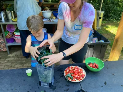 With Strawberries and Goats, a ‘Farmastery’ Reaches Out to Its Neighbors