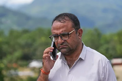 A Principal's Quick Actions Saved the Lives of 900 Students Before Flooding Swept Away Their School | CBN