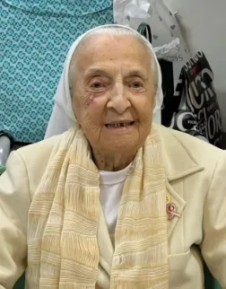 Football-loving nun says faith is secret to becoming world's oldest living woman