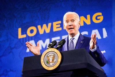 A Texas Judge Blocks Biden's Student Loan Forgiveness Program - RELEVANT