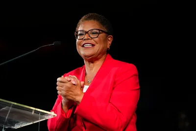 LA Elects US Rep Karen Bass Mayor, First Black Woman in Post