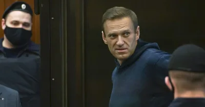 Moscow court orders Navalny back to prison