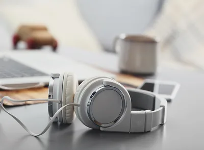 6 Podcasts for Your Spiritual Rut