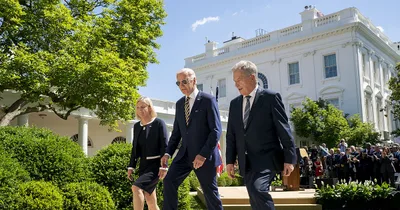 Biden talks NATO with Sweden, Finland