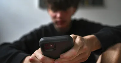 World-First Australian Law Set to Keep Kids Off Social Media