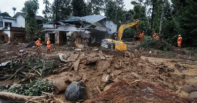 Indian Authorities Count over 200 Dead from Landslides