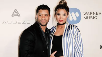 Denver Broncos QB Russell Wilson and Wife Ciara Share the Gospel in Prison, Minister to 300+ Inmates