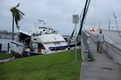 Hurricane Ian Leaves 2.5 Million without Power in Florida; Orlando Sees Record-Breaking Rainfall