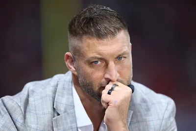 Tim Tebow announces father's death: 'We know exactly where he is ... he's home'