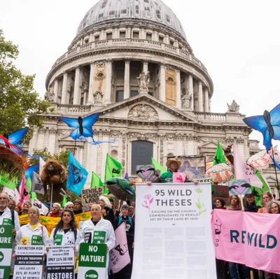 Chris Packham leads calls to rewild Church of England