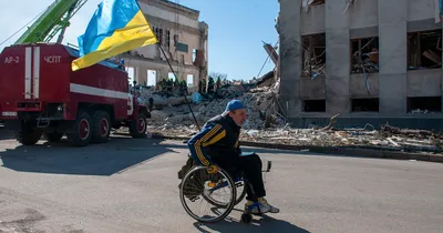 Bombing survivors found in Mariupol as evacuations continue