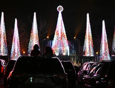 Missouri Church Shines Gospel Light in Drive-Through Christmas Attraction | Baptist Press
