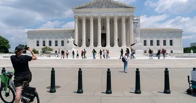Supreme Court sides with White House in social media censorship case