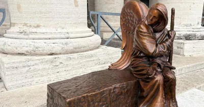 Vatican unveils new Timothy Schmalz statue ‘Be Welcoming’ in St. Peter’s Square