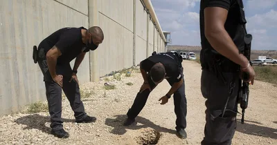 Palestinian prisoners escape from Israeli prison