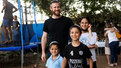 Meet the Israelis Fulfilling the Biblical Command to Love the Widow, Orphan