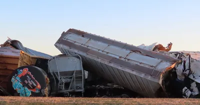 Train Derailment in Kentucky Spills Toxins, Blocks Road