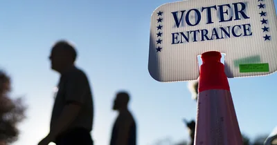 Poll: Under half of American voters trust major political parties