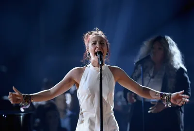 Lauren Daigle Canceled Concert to Host Prayer Vigil for Victims of Nashville Shooting