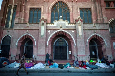 Amid Confusion Along US-Mexico Border, El Paso Pastors Provide Migrants with Shelter & Counsel