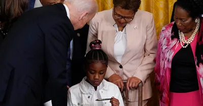 Biden issues policing executive order