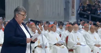 At Novendiales Mass, Pope Francis hailed for ‘unwavering confidence’ in women religious