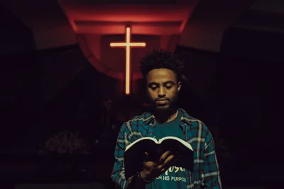 Do I Have to Agree With My Pastors? - RELEVANT
