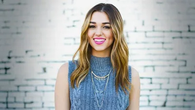Duck Dynasty's Sadie Robertson Huff Expecting Second Child 'A Little Miracle Is In Motion'