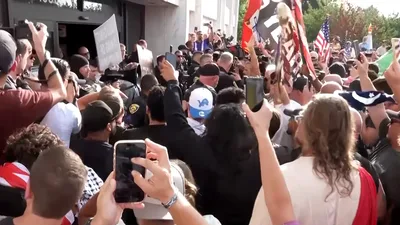 Love Muslims, Resist Islam: Pastors Share Gospel in Dearborn as Protesters Fight 'Islamification' | CBN
