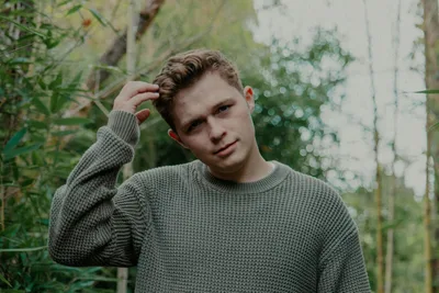 Josiah Queen’s Journey from Church Janitor to Chart-Topping Worship Artist - RELEVANT