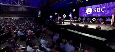 SBC upholds ousting of Saddleback Church over woman teaching pastor