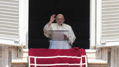 Pope Francis Denounces the Weapons Industry As He Makes a Christmas Appeal for Peace in the World