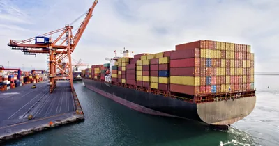 Port Workers Threaten Strike on East and Gulf Coasts