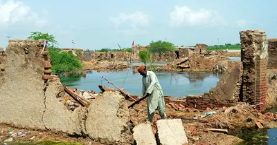Pakistan flooding claims over 1,000 lives