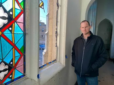 In Tornado’s Wake, a Church & Pastor Turn to God, Service