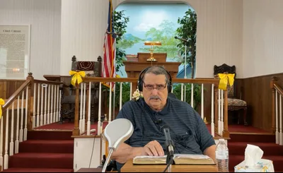 Pastor Who Lost Wife, Daughter in Kentucky Church Shooting Makes Defiant Return